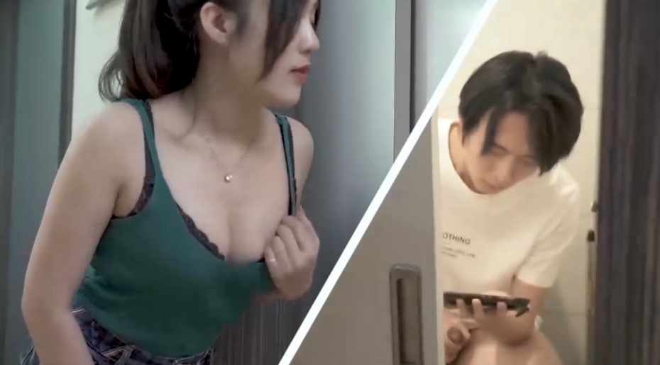Vừa chơi game vừa đụ buồi vào bướm em hàng xóm